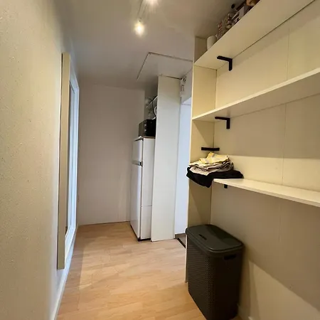 Moebliertes Einliegerwohnung Eg Appartamento