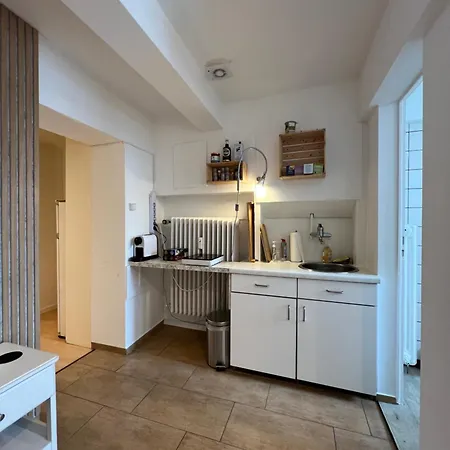 Moebliertes Einliegerwohnung Eg Appartamento Duisburgo